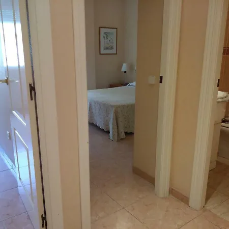 La Rosaleda-serviden Apartment